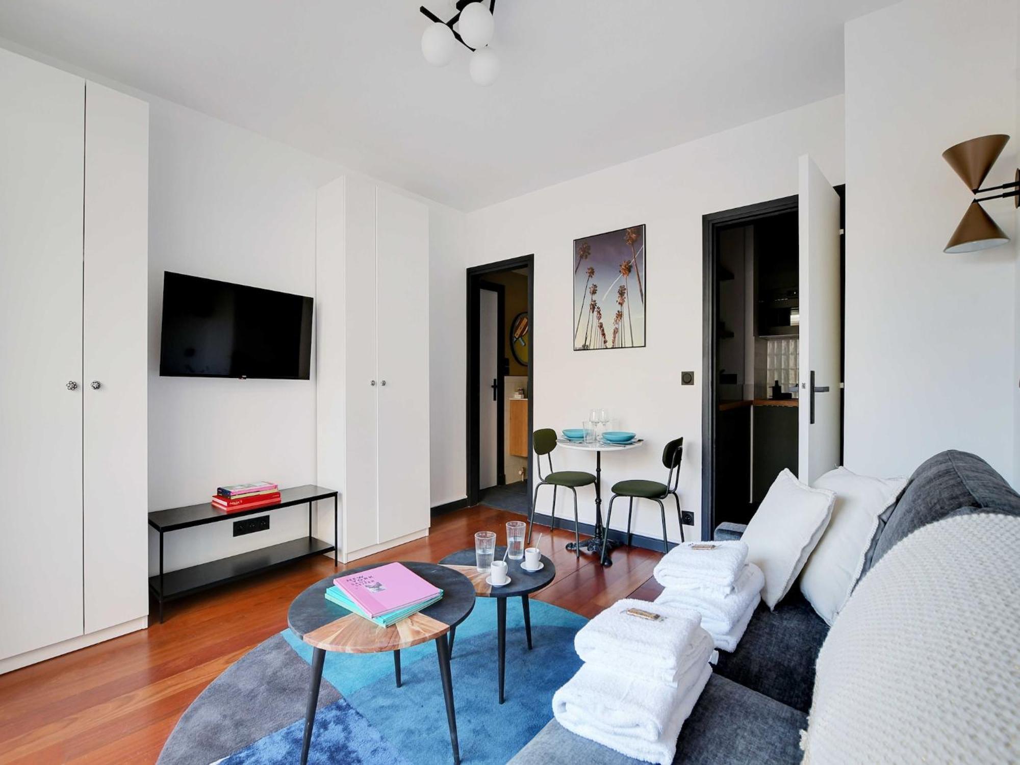 8e - Refait A Neuf - 4eme Etage Avec Ascenseur Ferienhaus Paris